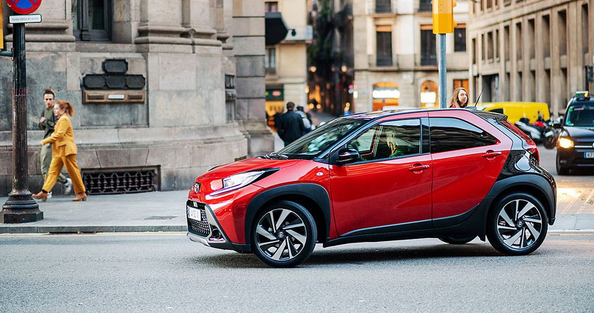 CogansToyota's tweet photo. Great things come in small packages. Aygo X is an unapologetically compact car bursting with attitude. It defies the norm, offering the confidence of a highride crossover, but with the exclusive features of a city car.
Find our more at: https://t.co/dsTsPUGzpB
#Cogans #Toyota https://t.co/CqVKKaSb5Z