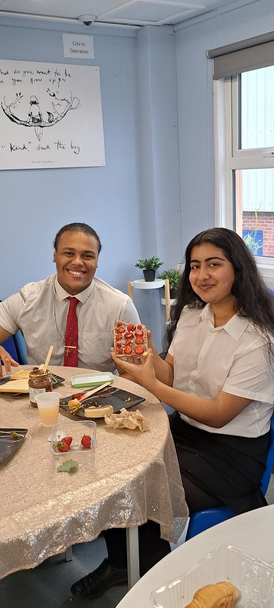 BWSixthFormVI's tweet image. Today our 2023-2024 prefect team enjoyed a welcome breakfast to mark the start of their new leadership roles. We have every faith you're going to be a fantastic team, keep up the brilliant work! #prefect #prefectbreakfast
