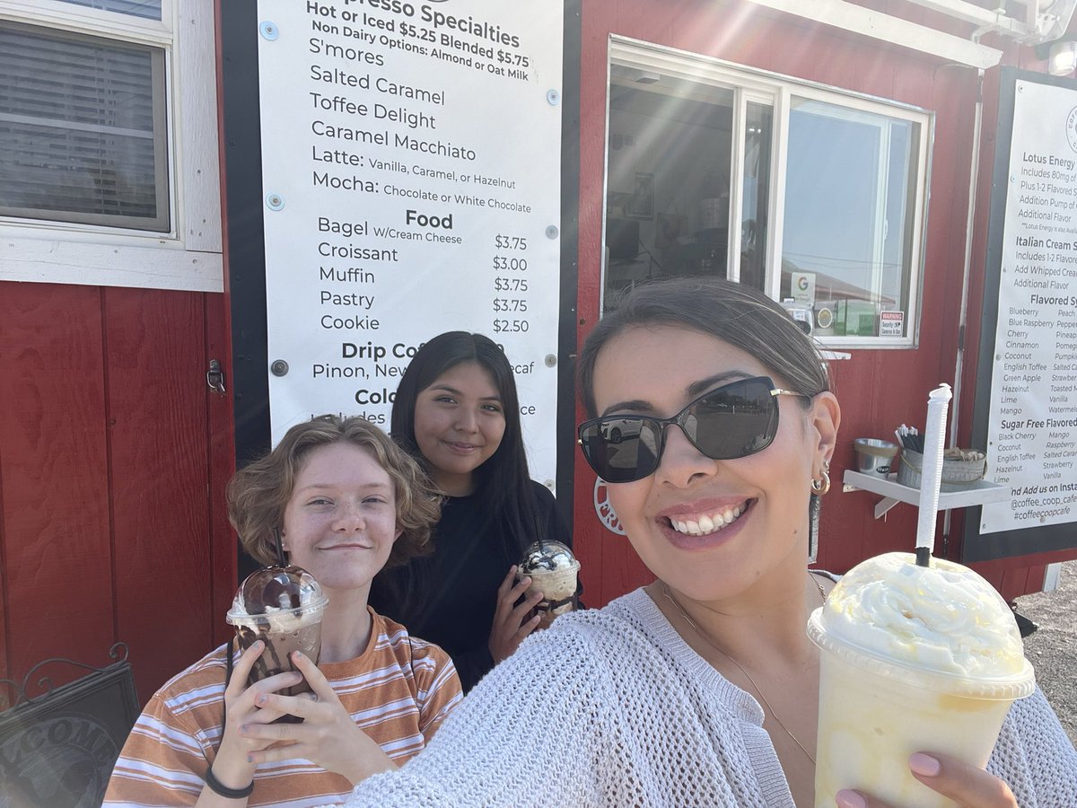 liveloslunas Coffee Coop Cafe is a great way to start 
your morning or an early afternoon pick-me up! Call or 
message 505-525-8258 ahead to pre order your drink! 
Buisness hours are 7am-12pm Monday-Friday. They 
are located at the corner of Main St. &amp; Don Pasqual #coffetruck