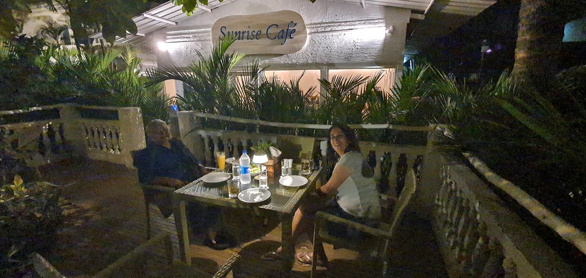 abbasrazvi's tweet photo. Good whiskey, good food and good company. With old pal Roshan, GM of Soul Vacations. #ColvaBeach #SouthGoa https://t.co/bLLf0G0JoU