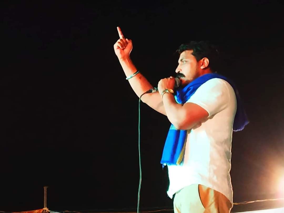 सहारनपुर के देवबंद में <a href="/BhimArmyChief/">Chandra Shekhar Aazad</a> एडवोकेट चंद्रशेखर आजाद जी पर जानलेवा हमले की खबर बेहद निंदनीय है।
हम उनके जल्द स्वस्थ होने की मंगल कामना करते है,  यूपी पुलिस को इस घटना में शामिल उन अपराधियों को गिरफ्तार कर ठोस कानूनी कार्यवाही करने की सख्त जरूरत है।
<a href="/UPGovt/">Government of UP</a> <a href="/dgpup/">DGP UP</a>