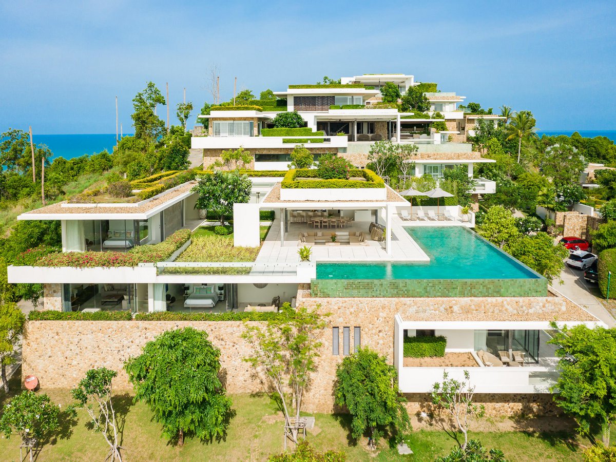 onefinestay's tweet photo. What better place to savour the mesmerising vistas of Thailand than from the pool of an exclusive Thai villa? 

From enjoying an early morning dip to sipping sunset cocktails poolside, these six gorgeous vistas will captivate you from morning to night. 

https://t.co/XcpUCEGsqZ https://t.co/OVYBK67Ml7