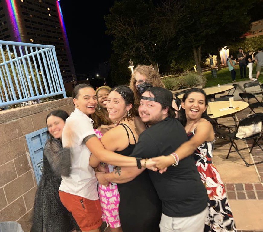 mariaptoro's tweet photo. I rock my first #Evol2023 🤟🏽! A week full of science 🧬 new amazing friends 💕 and a lot of laughs. Thanks to UDE Program by @sse_evolution for bringing me and @ASNAmNat  for making even better this week with the award 🐸🤩 https://t.co/TpNjSK5glj