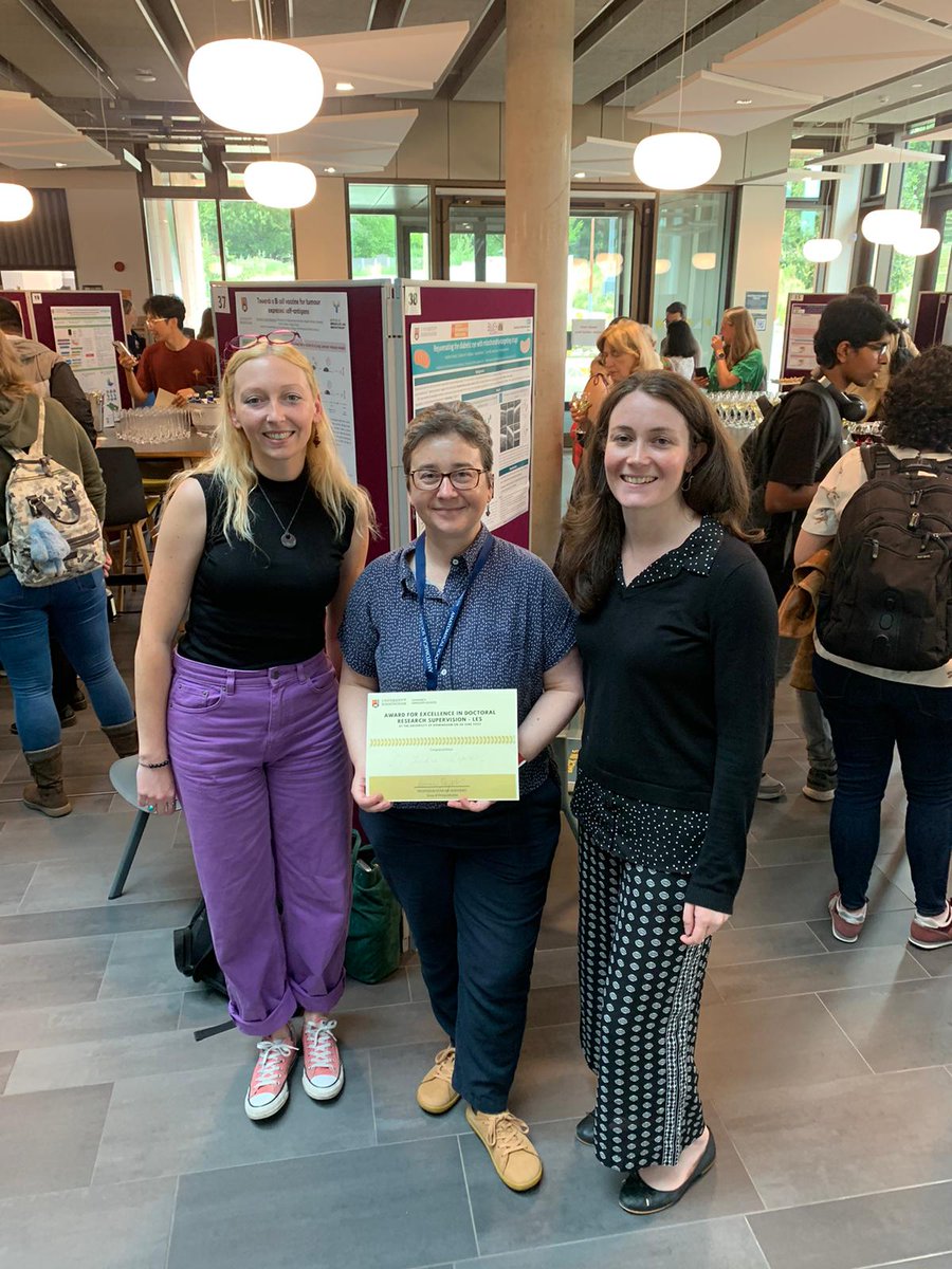 Lelia_BStephens's tweet photo. Super happy that my incredible PhD supervisor Jackie Chappell has been recognised for her outstanding supervision, she could not be more deserving of this award 💪#UoBPGRFest https://t.co/dLFuPt51z9
