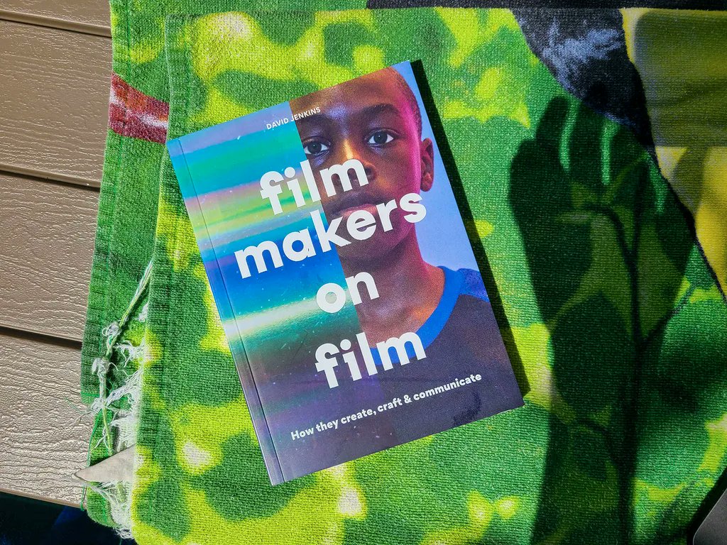 🎉 Happy #BookBirthday to FILMMAKERS ON FILM! 

✍️ David Jenkins (@daveyjenkins / @LWLies / @LaurenceKingPub)

📚 Genre: #PerformingArts / #Film / #HistoryAndCriticism 

Learn more: bit.ly/3A7241T