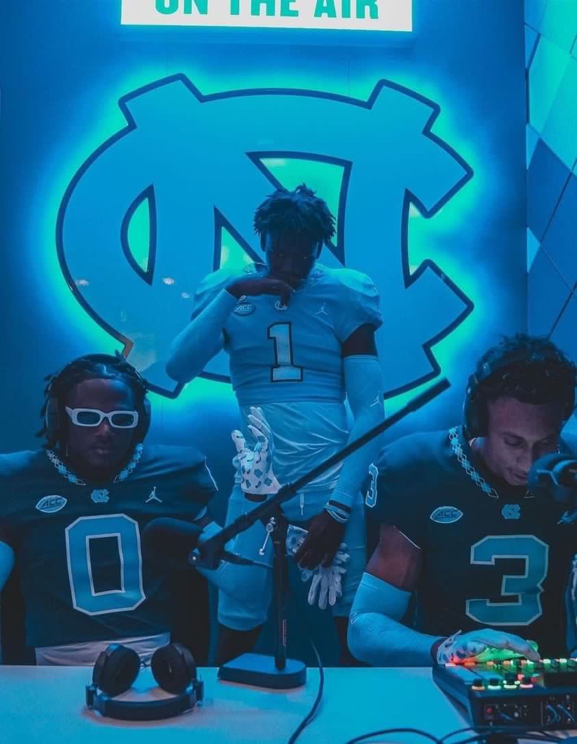 Tar Heel Nation let @malcolmziglar know where home is.. #Goheels 🐏#Carolinafootball #FlightClub #GDTBATH