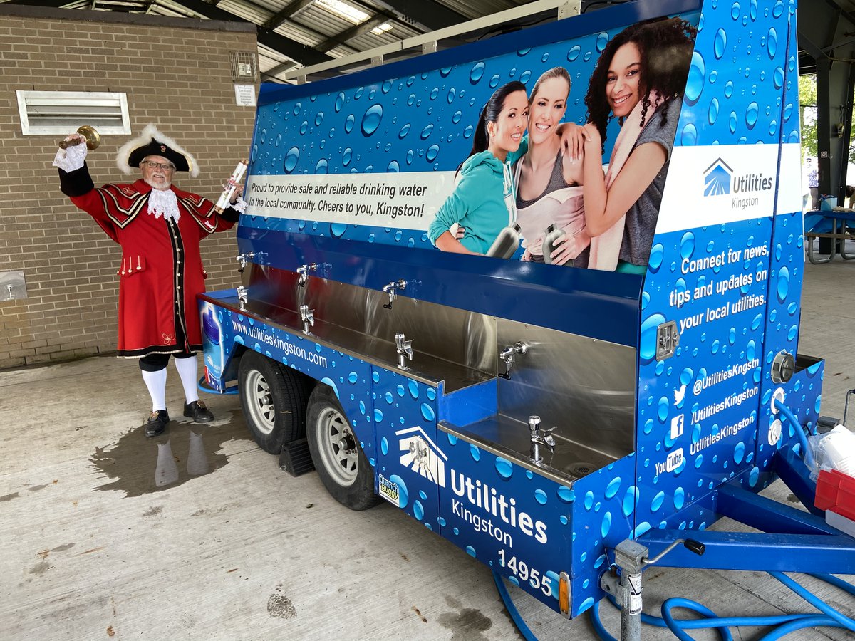 UtilitiesKngstn's tweet photo. We’re thrilled to support Canada Day Celebrations! Come enjoy the great activities at Woodbine Park, and don’t forget to bring your water bottle so you can enjoy quality, free tap water at our #WaterBuggy. See you on July 1 #ygk https://t.co/0muIvmi9YW