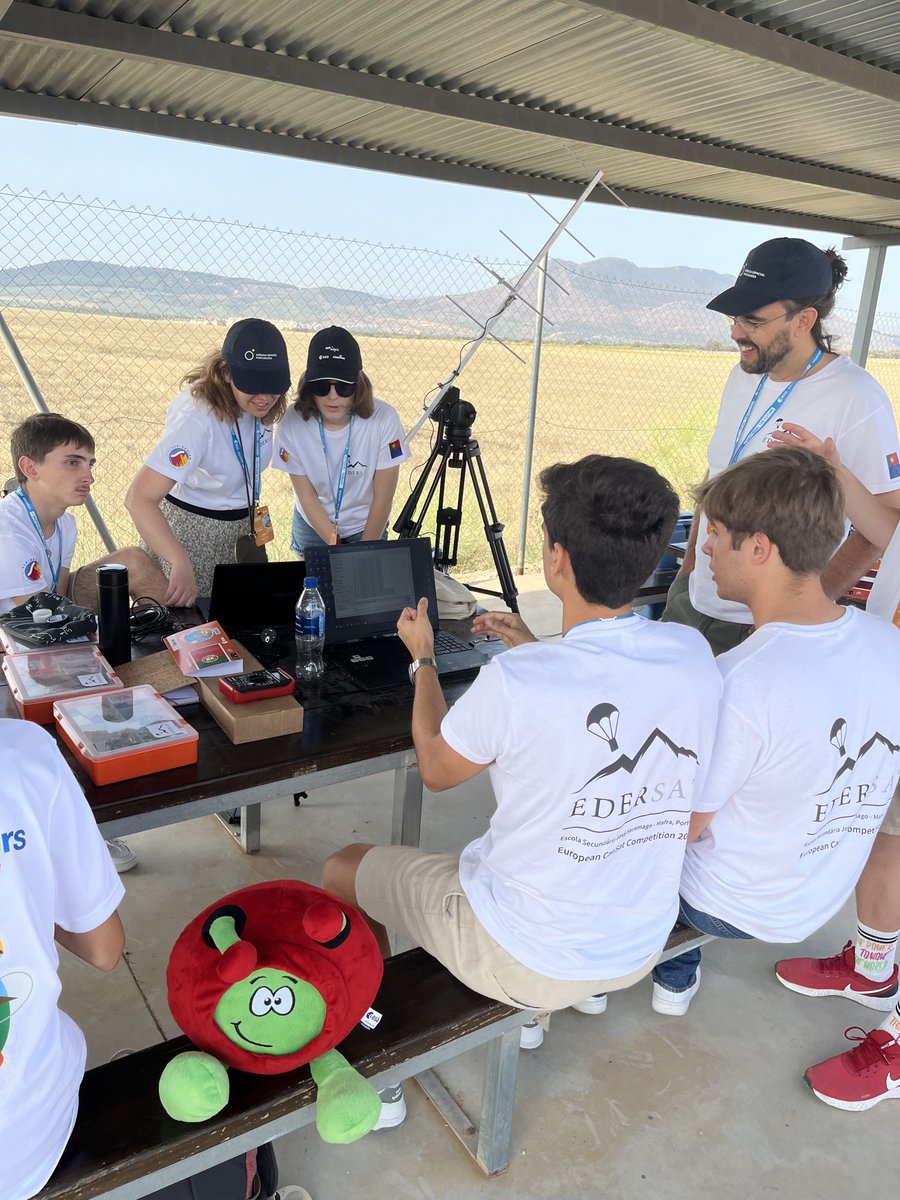 Paxi_ESAKids's tweet photo. 🚀After successfully completing the launch campaign yesterday, the incredible teams are ready to take to the stage and present their remarkable data analysis and results to the judges! 📊💡
📹🍿Join the livestream NOW: https://t.co/H4txTKdCAO
#CanSatCompetition #DataAnalysis https://t.co/XBANbTLXu9