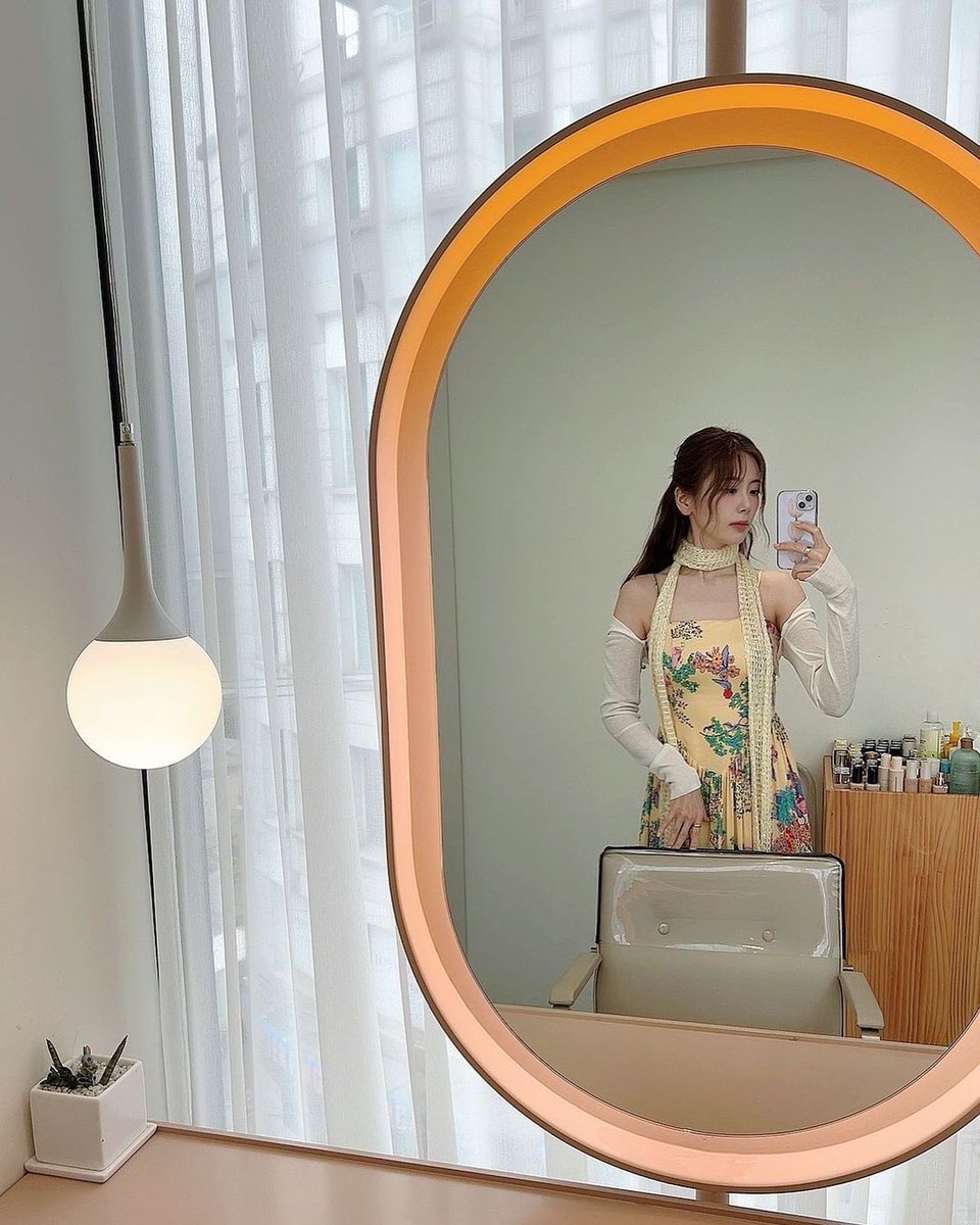 Greeting the world with a radiant smile, I capture the beauty of myself in the light of the mirror. The mirror reveals a heart-stirring charm, a selfie that captures undeniable beauty. ☀️