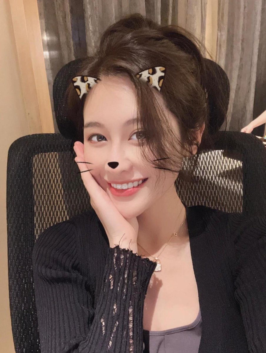 perrychen03's tweet photo. 😁 https://t.co/NiIBoNOZYG