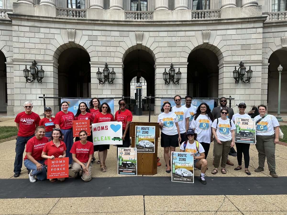 CleanAirMoms's tweet photo. The #RouteZero relay has ended, but the fight for clean air continues! That's why we're urging @EPA to cut health-harming tailpipe pollution with #CleanerCars: https://t.co/7qACdffTG3

TAKE ACTION with us: https://t.co/ReewunG7UD https://t.co/de85sw9rXv