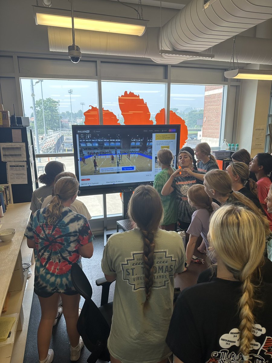 Having a ball in the weight room! Even got to watch Alex at Nationals. Good luck to her and the other players who travel to Chicago next week to compete at Nationals! #OTOG