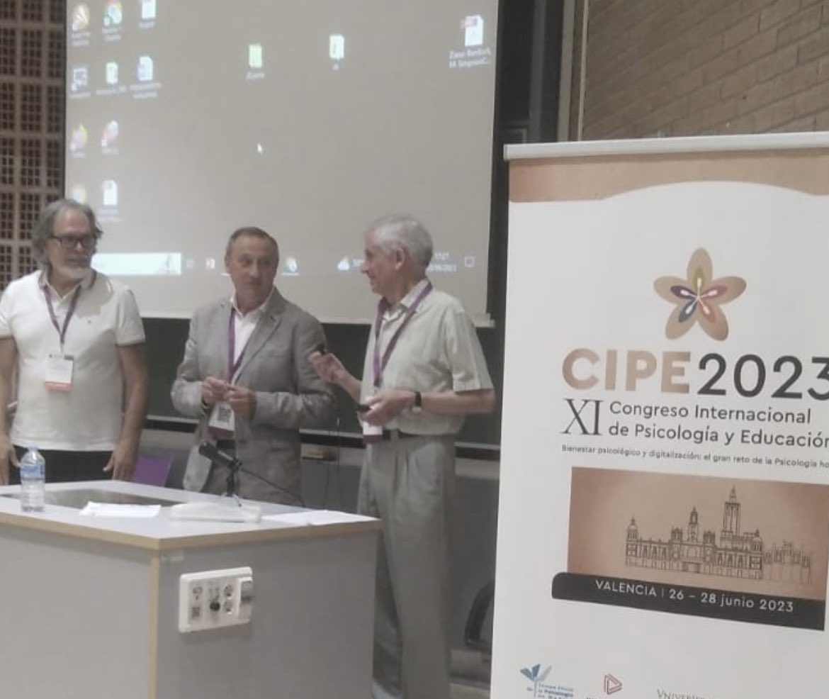 😃 Clausuramos el <a href="/congresocipe23/">XI Congreso Internacional Psicología y Educación</a>

👏🏻👏🏻👏🏻Muchas gracias al Profesor Francisco Alcantud y a su equipo de la <a href="/UV_EG/">Universitat València</a> por la excelente organización del congreso. 

📣 Y en 2025 nos esperan en la @uniovi_es de la mano del equipo del Profesor José Carlos Núñez