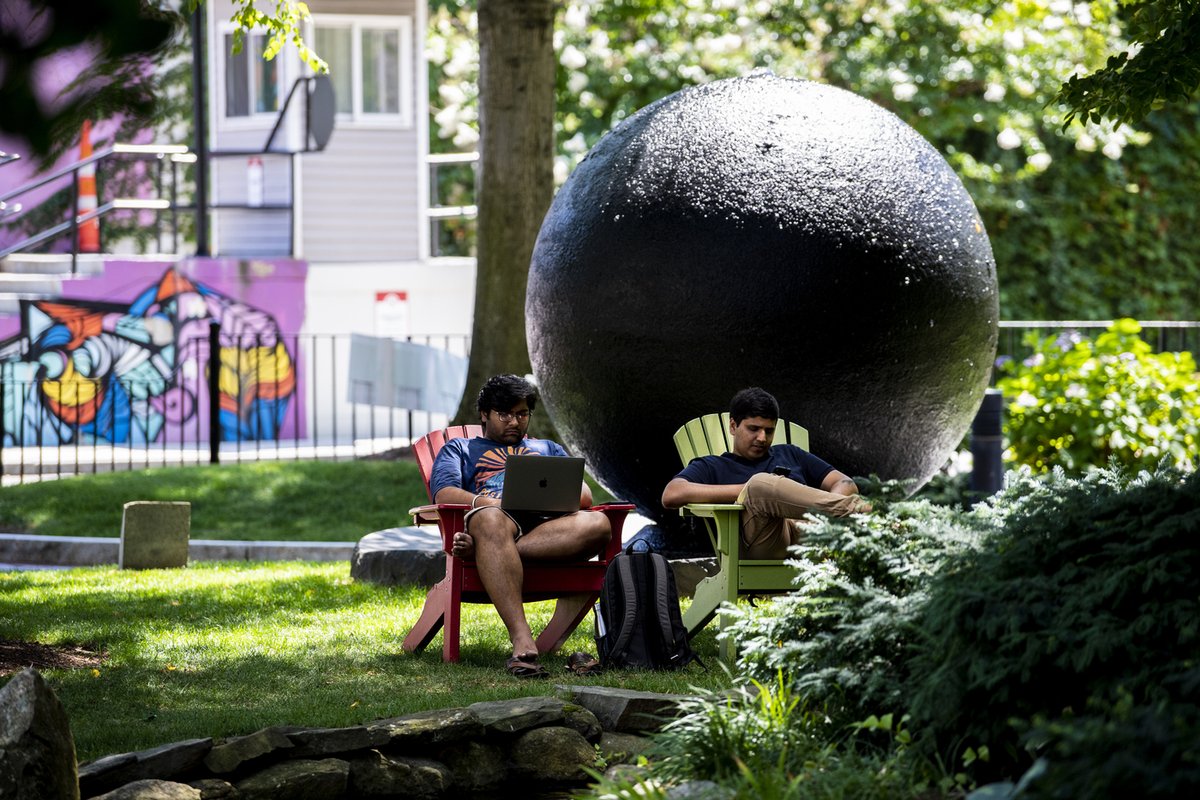 Hello Summer 2! Check out our latest newsletter for some move-out tips... and of course, some fun events in the area! mailchi.mp/northeastern/h…