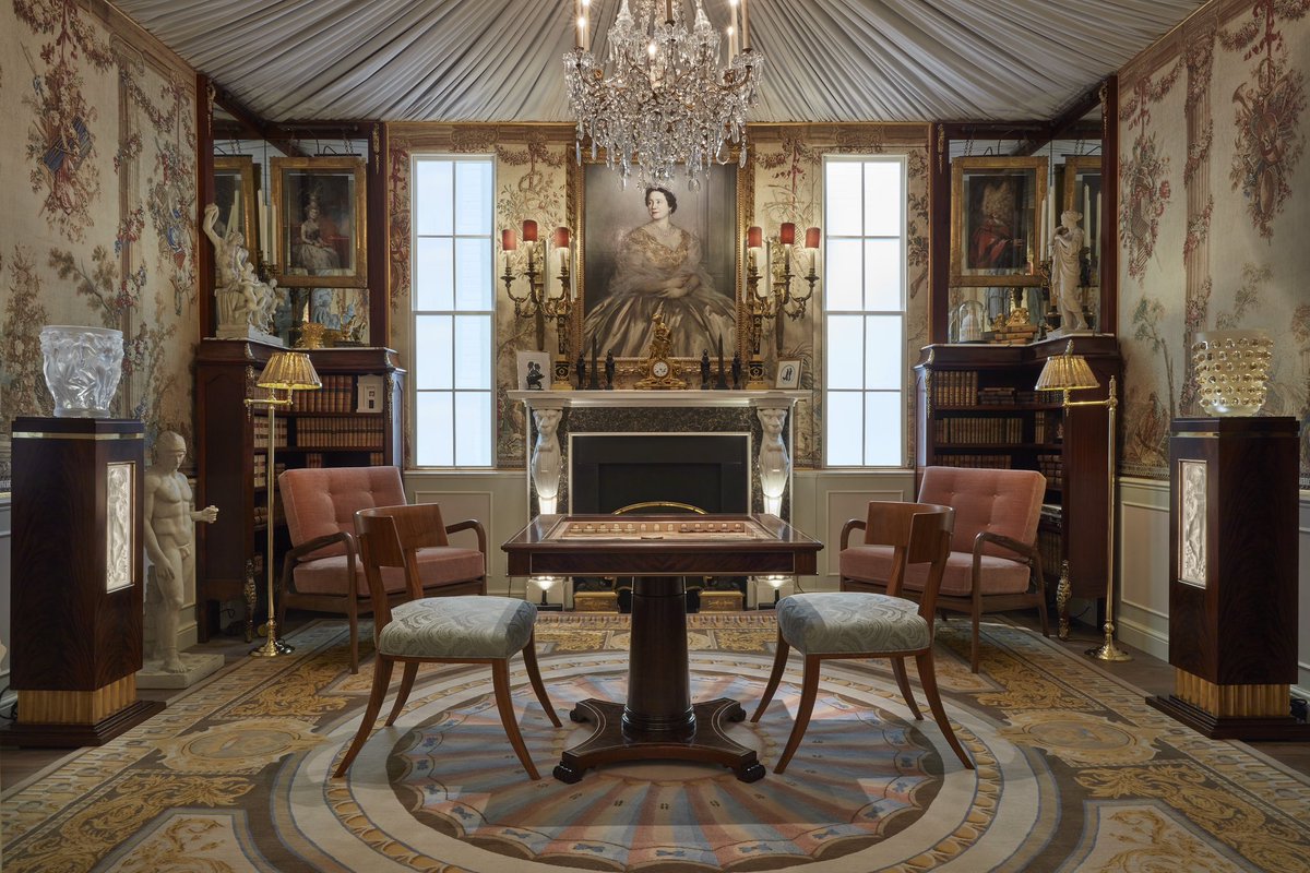 Another capture of our Pompeii fireplace created in collaboration with Tim Gosling as seen Gosling Ltd’s beautiful and elegant library interior designed for <a href="/DesignCentreCH/">Design Centre Chelsea Harbour</a>’s WOW!house. 📷: James McDonald
 
#timgosling #interiordesigner #interiordesign #designshowspace