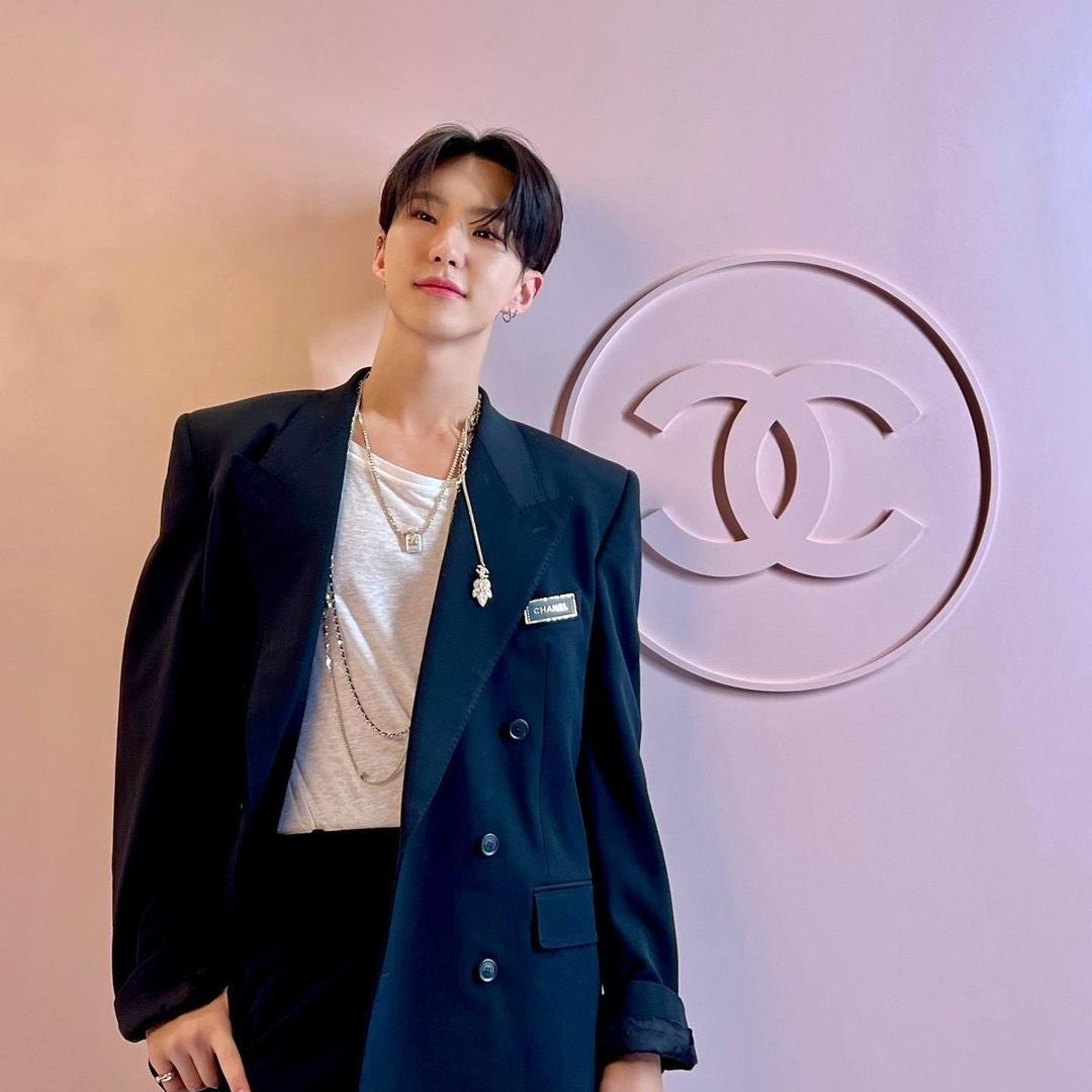 soongyu's tweet photo. CHANEL BABIES https://t.co/9oddaeUJok