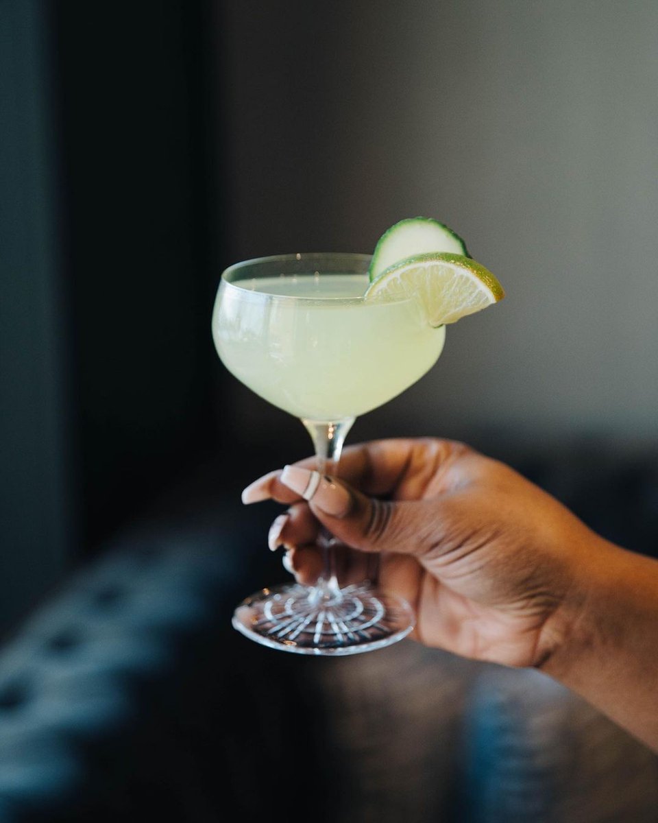 Mid-week happy hour at The Landing at Hampton Marina is calling your name 🥂 hil.tn/1or7dd