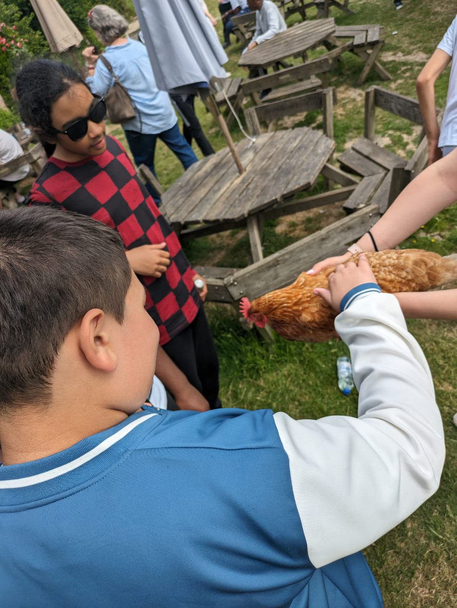 Stormont House tweet media