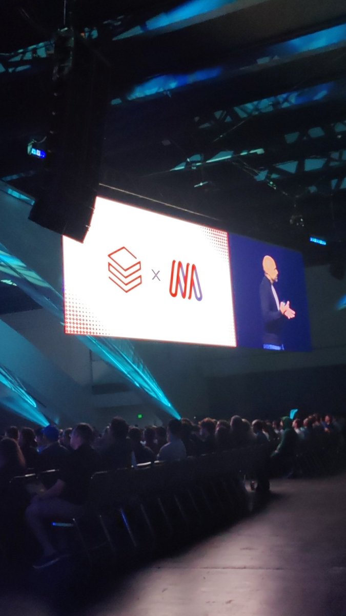 YoussefMrini's tweet image. Mosaic ML CEO on the stage yo talk about his vision.

#DataAndAiSummit