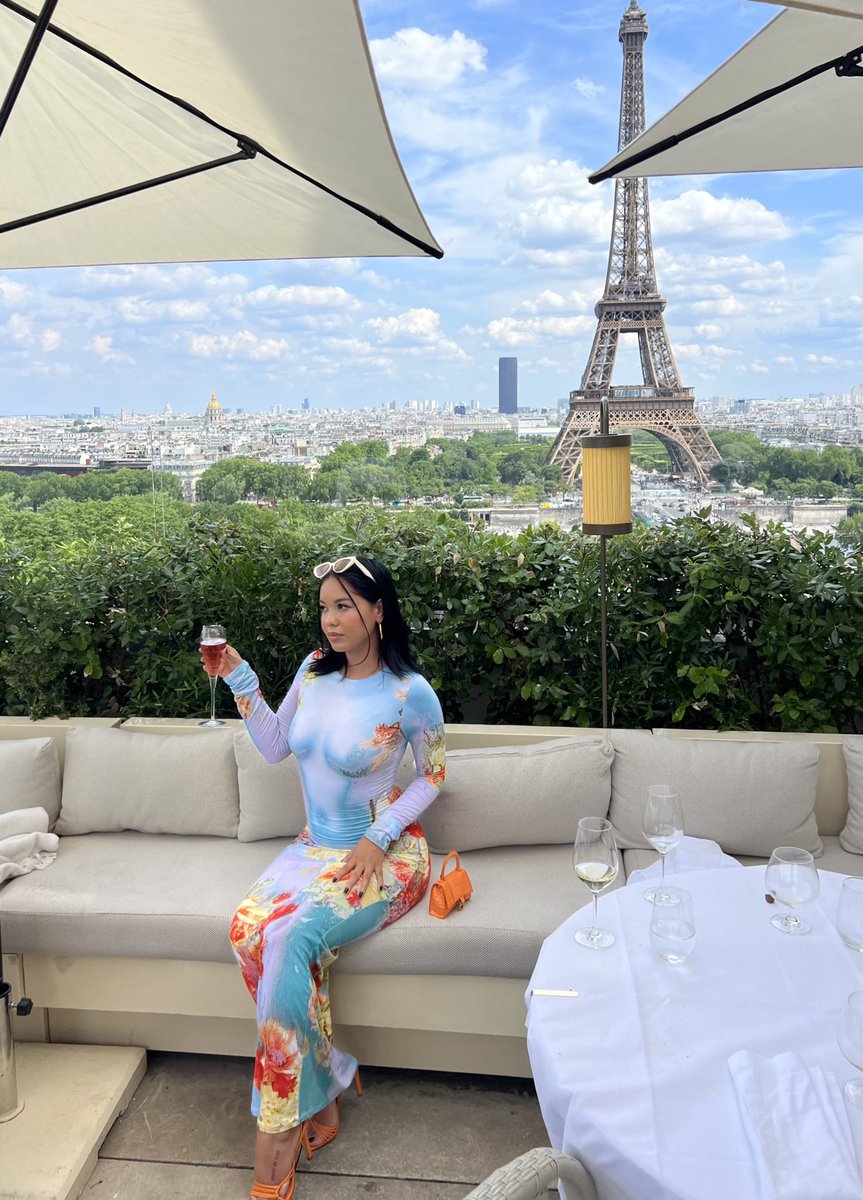 valentinavoight's tweet photo. his work trip, my vacation ( ˘͈ ᵕ ˘͈)˚๐*˟ ♡ https://t.co/hFm4nXotKw