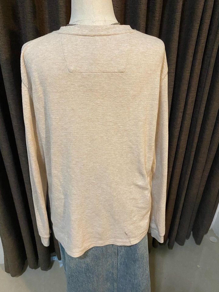 Chonlathiii's tweet photo. เสื้อ130 สภาพดีค่าส่ง 30ตัวบวกเพิ่มต่อไป5บาทไซส์XL #ส่งต่อเสื้อผ้ามือสอง #ส่งต่อเสื้อผ้า #เสื้อผ้ามือสองสภาพดี #เสื้อผ้ามือสอง #เสื้อผ้ามือสองราคาถูก #ส่งต่อเสื้อผ้ามือ2 #ส่งต่อเสื้อผ้าราคาถูก #ส่งต่อstylistshop https://t.co/Fxjgp4Smgi