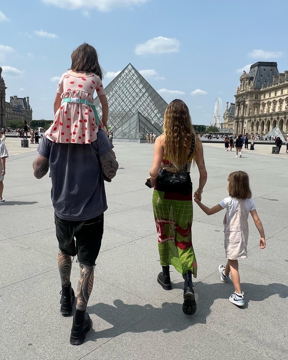 behati prinsloo & adam levine with dusty rose & gio grace in paris♡