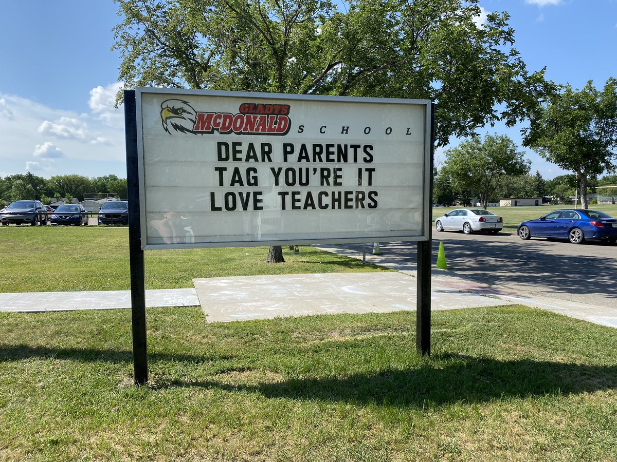 #tagyoureit #schoolsoutforthesummer #splishsplash
#sundayfunday
#seeyainseptember
<a href="/RegPublicSchool/">Regina Public Schools</a>