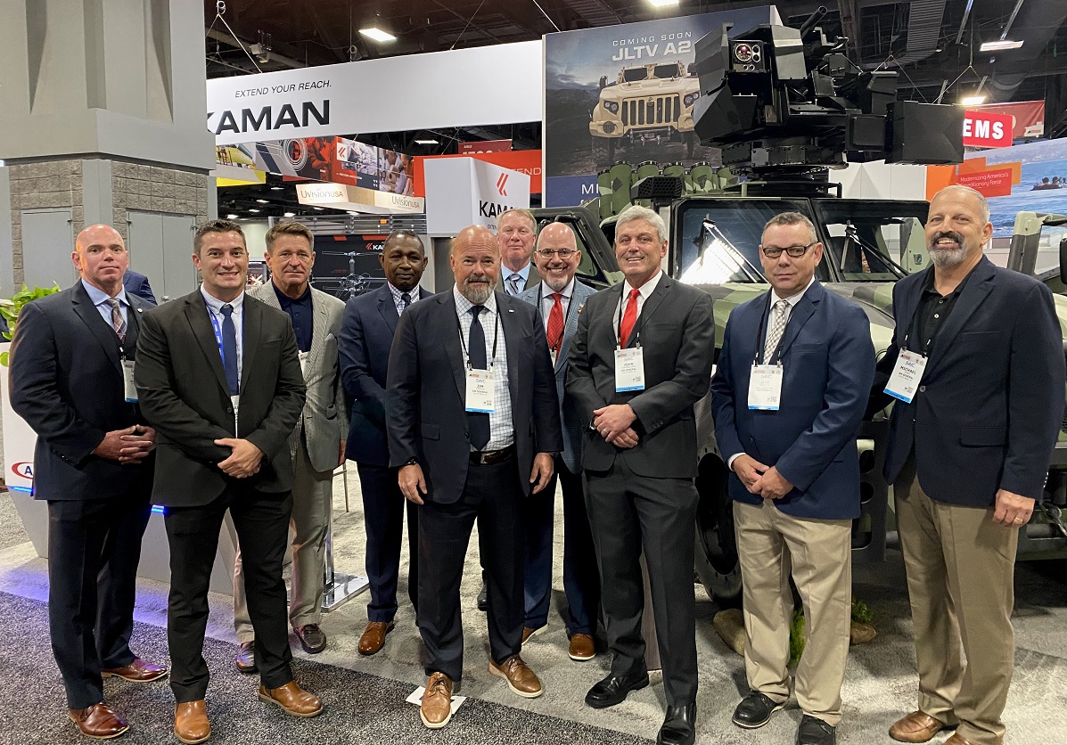 AMGeneral_LLC's tweet photo. The HUMVEE Saber Blade Edition provides increased survivability and increased lethality via @AeroVironment Switchblade loitering missiles and @Hornet_Defense Air Guard counter-UAS system. See it in person at #ModernDayMarine, booth 1517 this week. https://t.co/X351KGk1aQ https://t.co/7hxCe0RHuu
