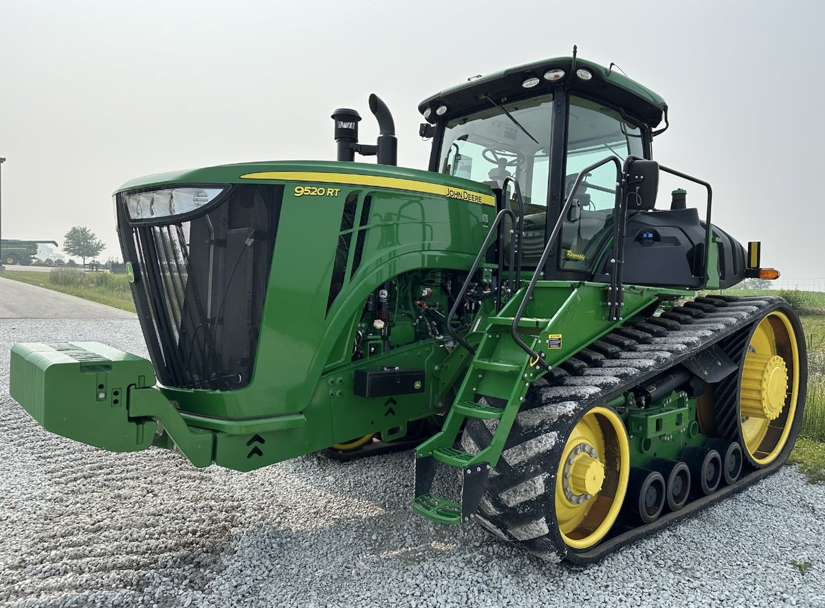 DeereFarmer7820's tweet image. 2018 John Deere 9520RT - 1450 Hours - @ReynoldsFarmEq 
Atlanta, IN - $429,000
#johndeere #usedfarmequipment #9rt #usfarmer #agtwitter #tractor #farmtractor