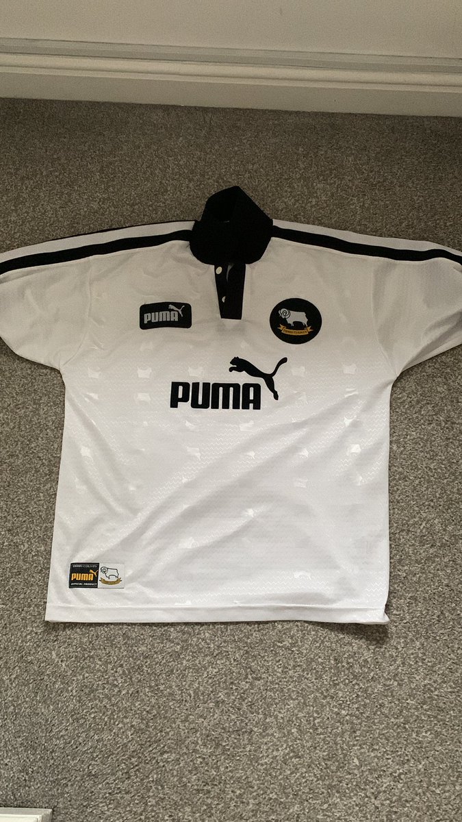 New shirt has arrived, wow it’s a beauty #dcfc