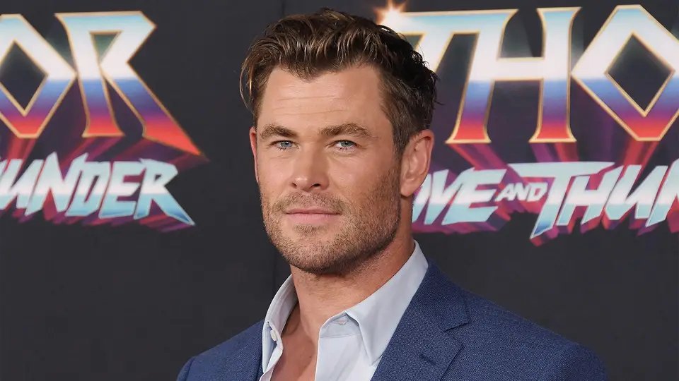 AgentsFandom's tweet photo. Anthony Mackie wants to reunite with Marvel co-stars Chris Evans and Sebastian Stan.

“I would like for the three of us to get in a situation with [Chris] Hemsworth. I think the four of us would literally cause so much havoc.”

via: @inversedotcom https://t.co/7AQFpUA1D8