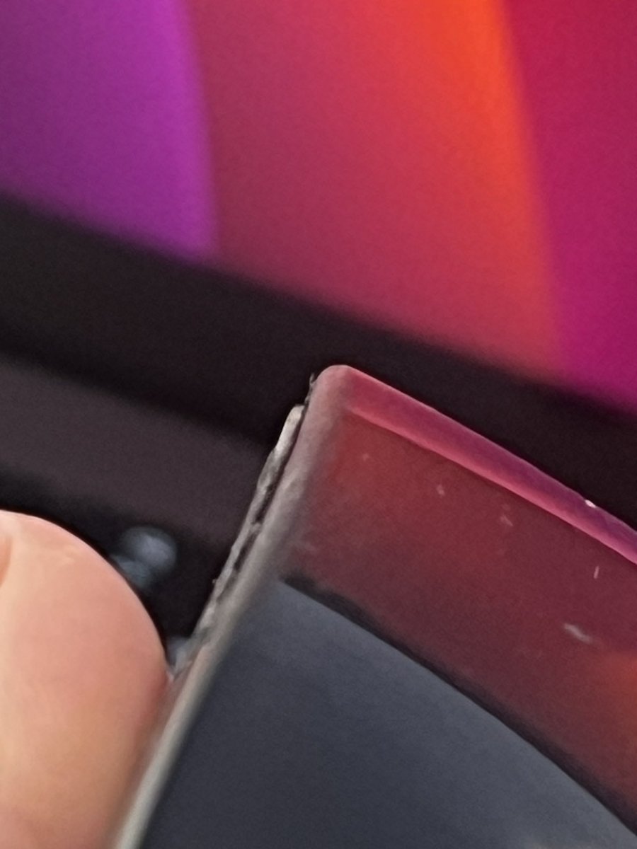 WayMoby's tweet image. I sanded my #apple mouse’s edges. Now it’s magic again! 😂