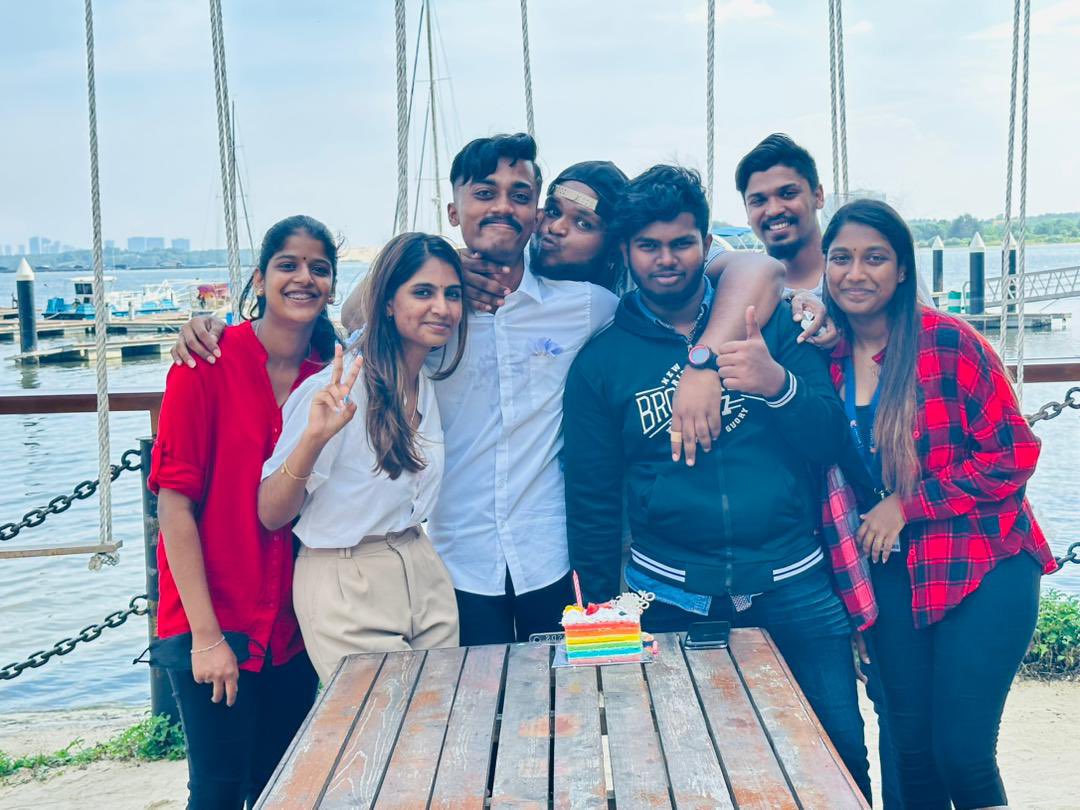 j_vimu's tweet photo. you'll find me completely myself with them. https://t.co/AHojZCLyM7