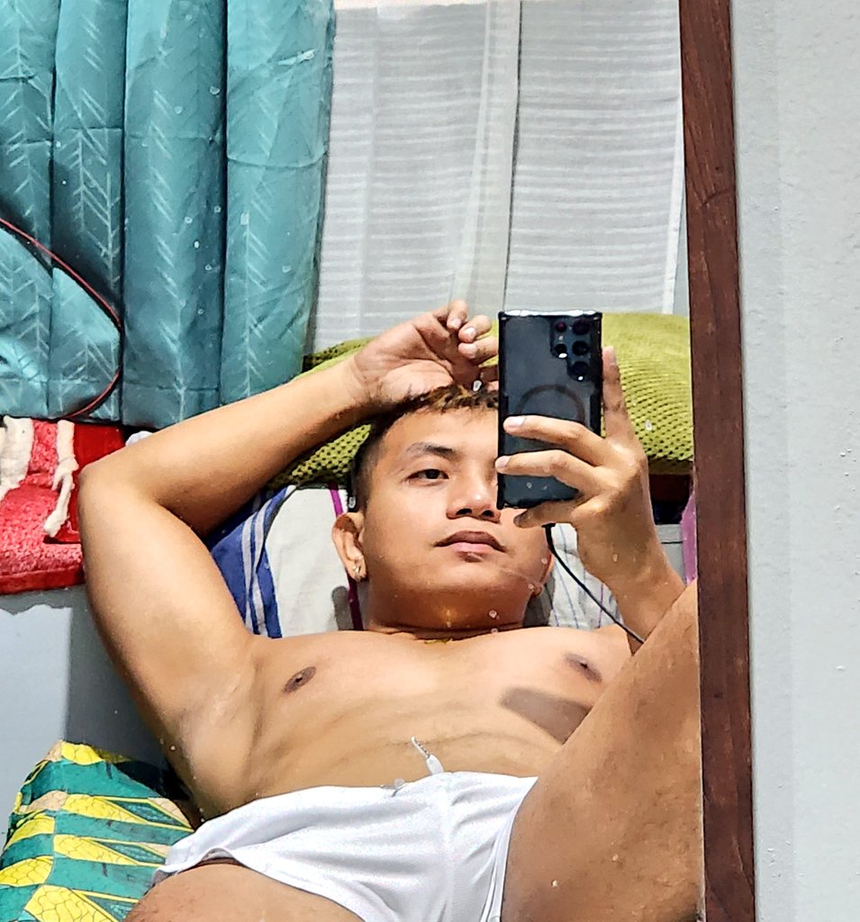 BUBBLEBOOBS96's tweet photo. Nagpapa antok na.. 😴 https://t.co/XpTLs44FRK