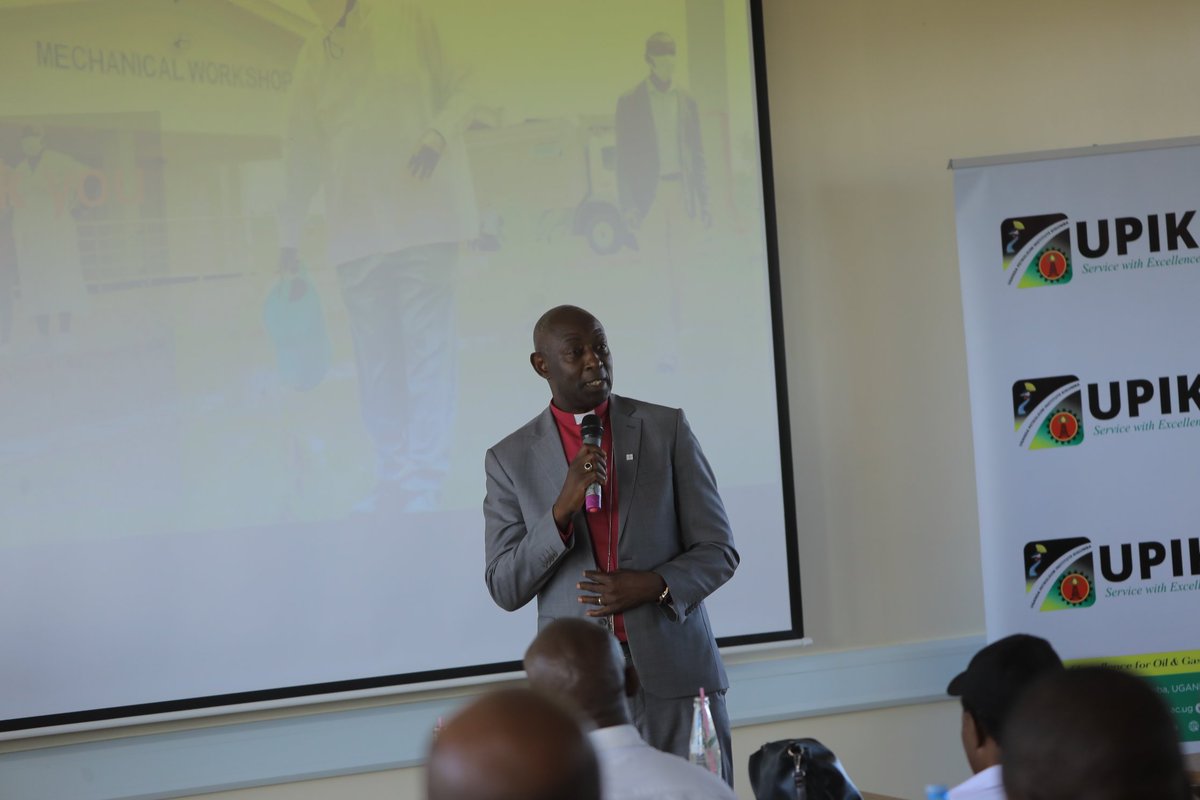 PAU_Uganda's tweet photo. His Grace Stephen Kaziimba @Archbp_COU has hailed @upikuganda for the services they are offering to Uganda's Oil and Gas Sector.

 "I am thrilled to be here today at this institution that is dedicated to training the future workers of the oil and gas sector." #PAUOilVisit https://t.co/Od6AP12TBZ