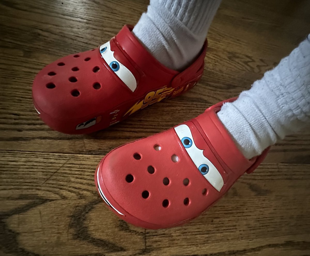 <a href="/zachlanebryan/">Zach Bryan</a> got lightning mcqueen crocs cause I am forreal