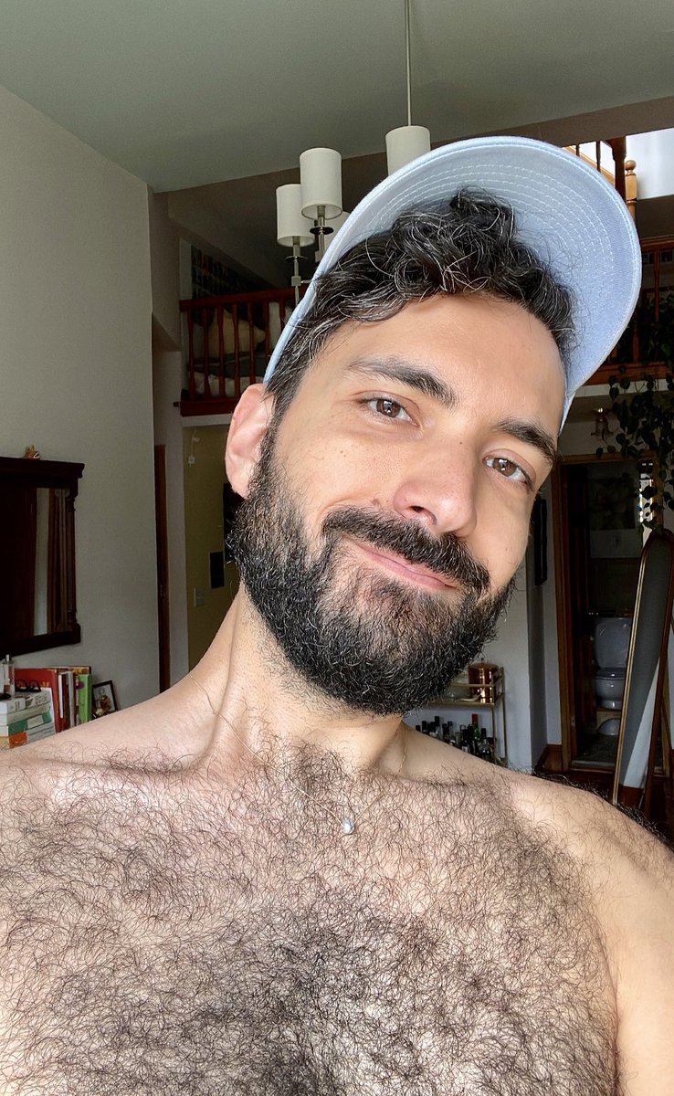 alplicable's tweet photo. my beard says hi 🧔🏻‍♂️👋 https://t.co/7VeH4Ft7SG