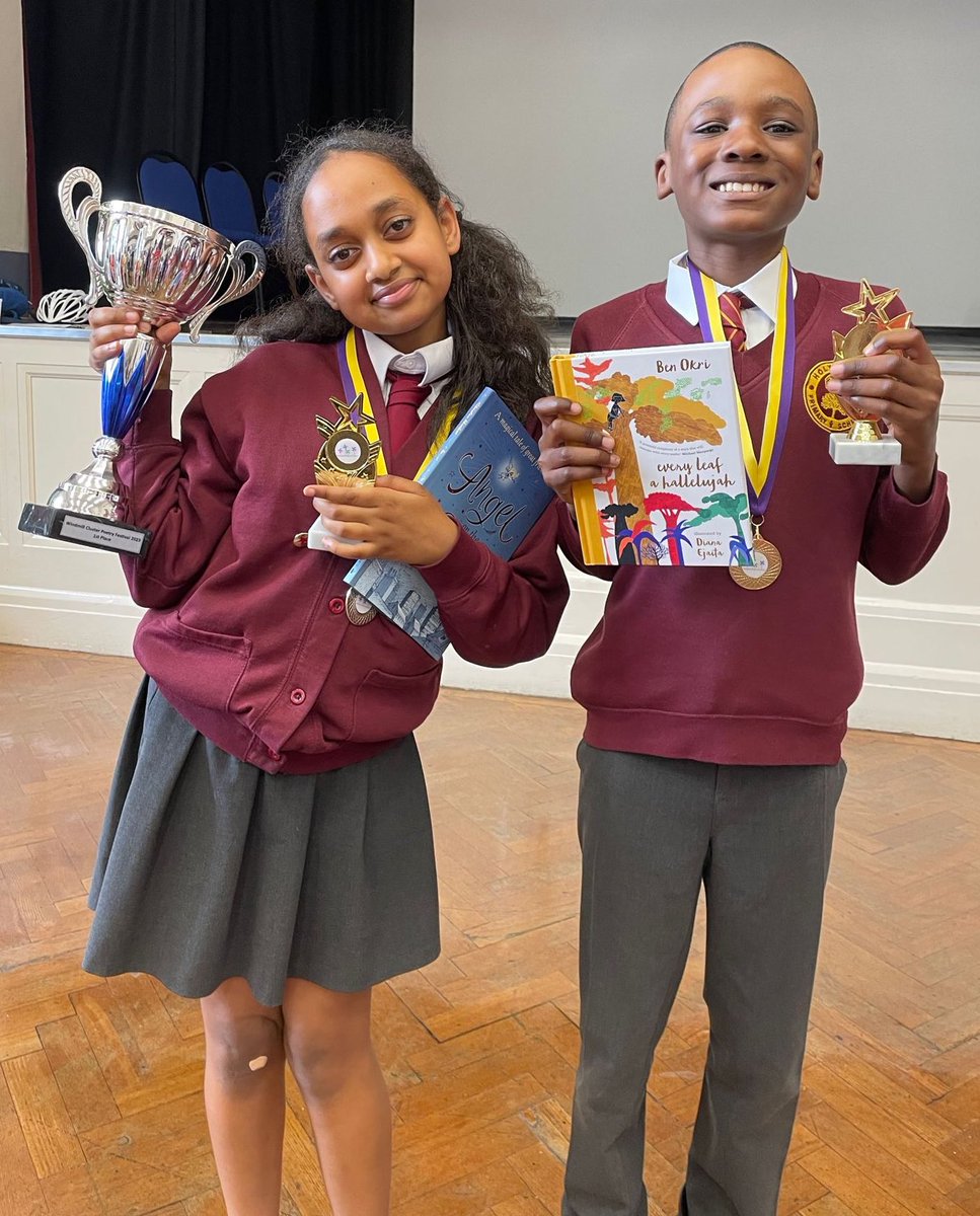 Holy_TrinityCE's tweet image. What superstars! Our winner and runner up of the @windmillcluster Poetry Slam today. Amazing feedback from the judges: ‘Incredible for one so young’ and ‘this is your thing - you should be a poet’ 😍👏🏽#poetry #performance #Lambeth