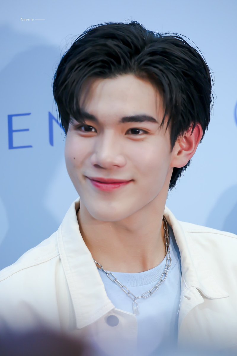 Naenie_N2's tweet image. 230628 : หนูโฟ้ดๆน่ารักจังเลยค้าบบบ 😍

@tawattannn #Fourthnattawat #โฟร์ทณัฐวรรธน์ #GeminiFourth #เจมีไนน์โฟร์ท