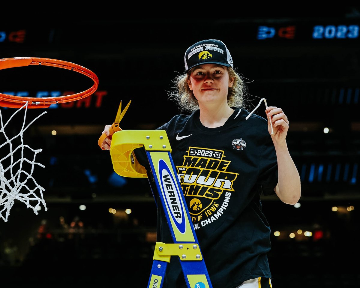 Iowa Women's Basketball on Twitter "𝐁𝟏𝐆 𝐃𝐢𝐬𝐭𝐢𝐧𝐠𝐮𝐢𝐬𝐡𝐞𝐝 𝐒𝐜𝐡𝐨𝐥𝐚𝐫𝐬 📚