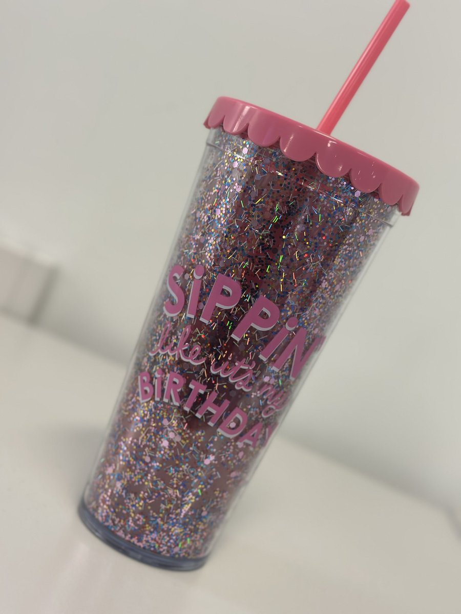 Cindy Hollowell tweet media