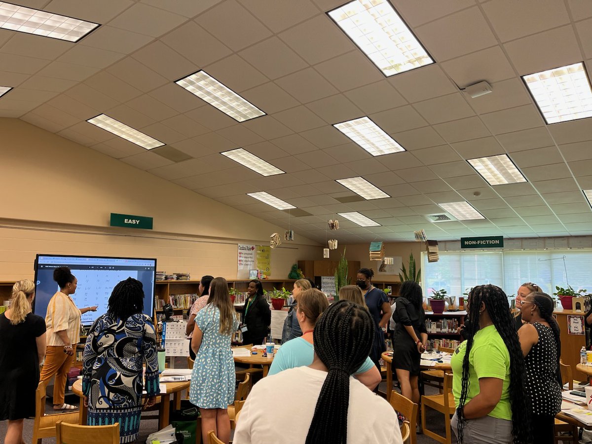 Ashton_Venters's tweet image. Reading Horizons Teacher Training for Reading Camp in @PCS_NC was underway today! Teachers were able to learn about the CORE 4 and practice in collaborative groups. #learningtoread @ReadingHorizons @lisaCtate Thanks to our very own PCS trainers Natalie & Elizabeth! 🩷 #beleadact