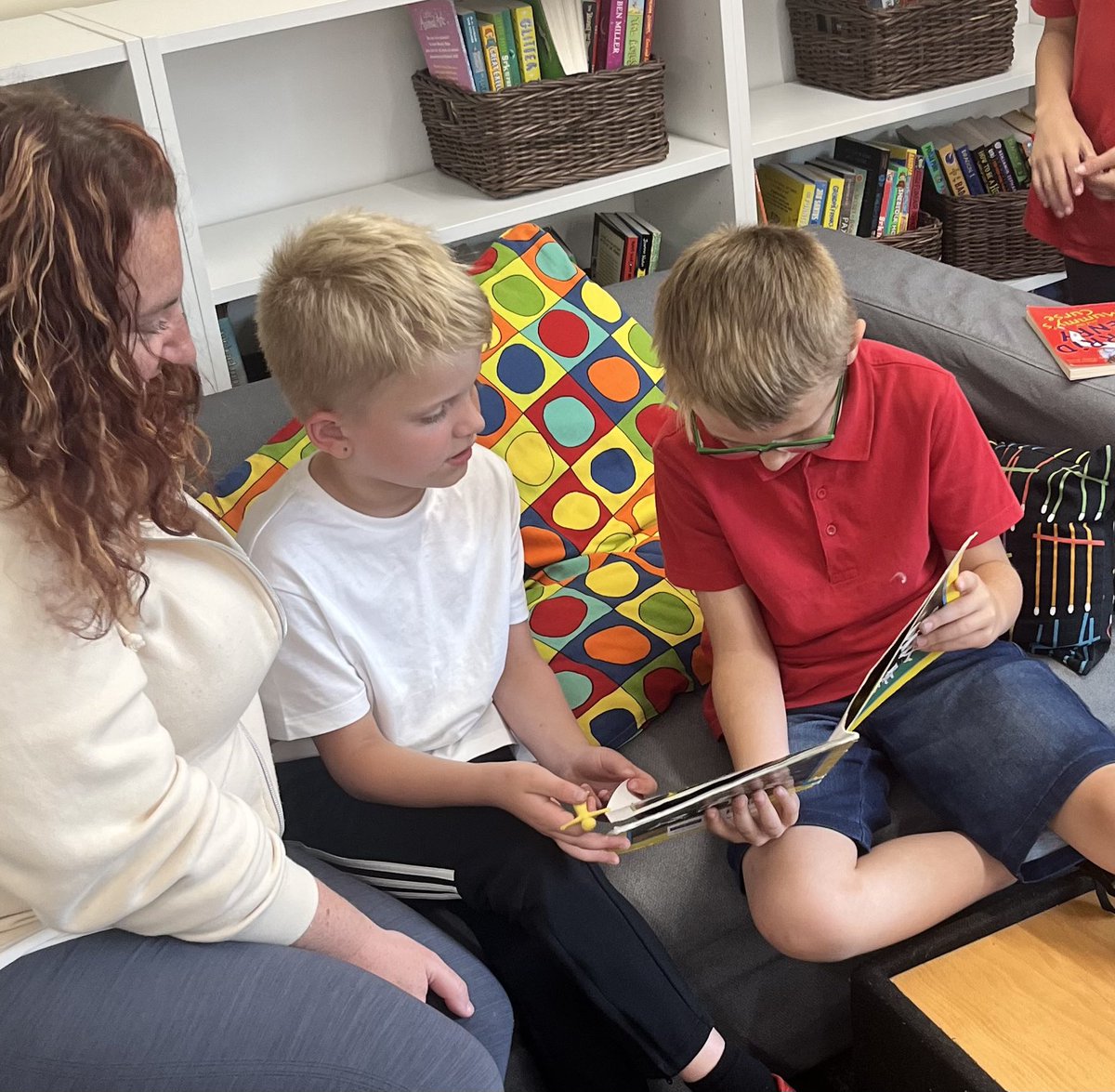 DSJ_Year4's tweet photo. A lovely afternoon of transition for our   Year 3 and 4 children! We played getting to know you games and read
some of our favourite stories! https://t.co/24OdFaoqWI
