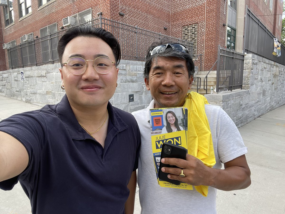 The AAPI Community came out strong for <a href="/juliej_won/">Julie Won ✨</a> to support her re-election campaign. 

The Tibetan and Nepali communities were mobilized and engaged by the leadership of @tenzindammdul and <a href="/saneam/">lully</a> to build political power for Asian American communities in Queens.