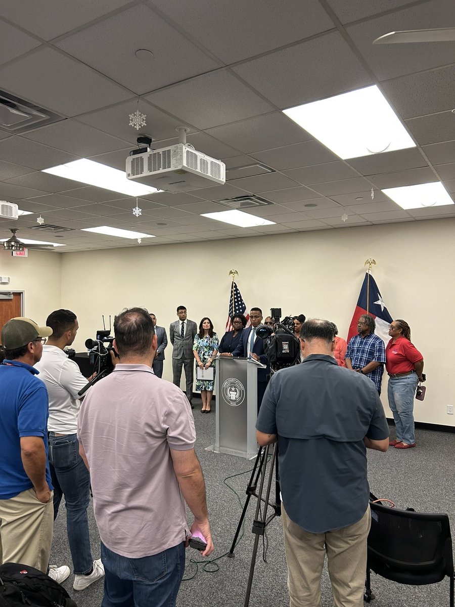 Christian D. Menefee tweet media