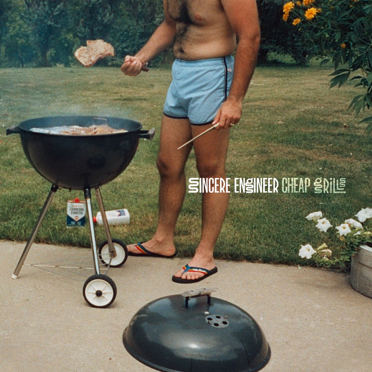 SincereEngineer's tweet image. CHEAP GRILLS!! 

our new record out on September 22nd!! you can pre-order it now!! 🤗

ffm.to/SEcheapgrills

you can also listen to the new single from it called California King anywhere you get your music!! 

so excited. can’t wait for you all to hear it. 😭😭