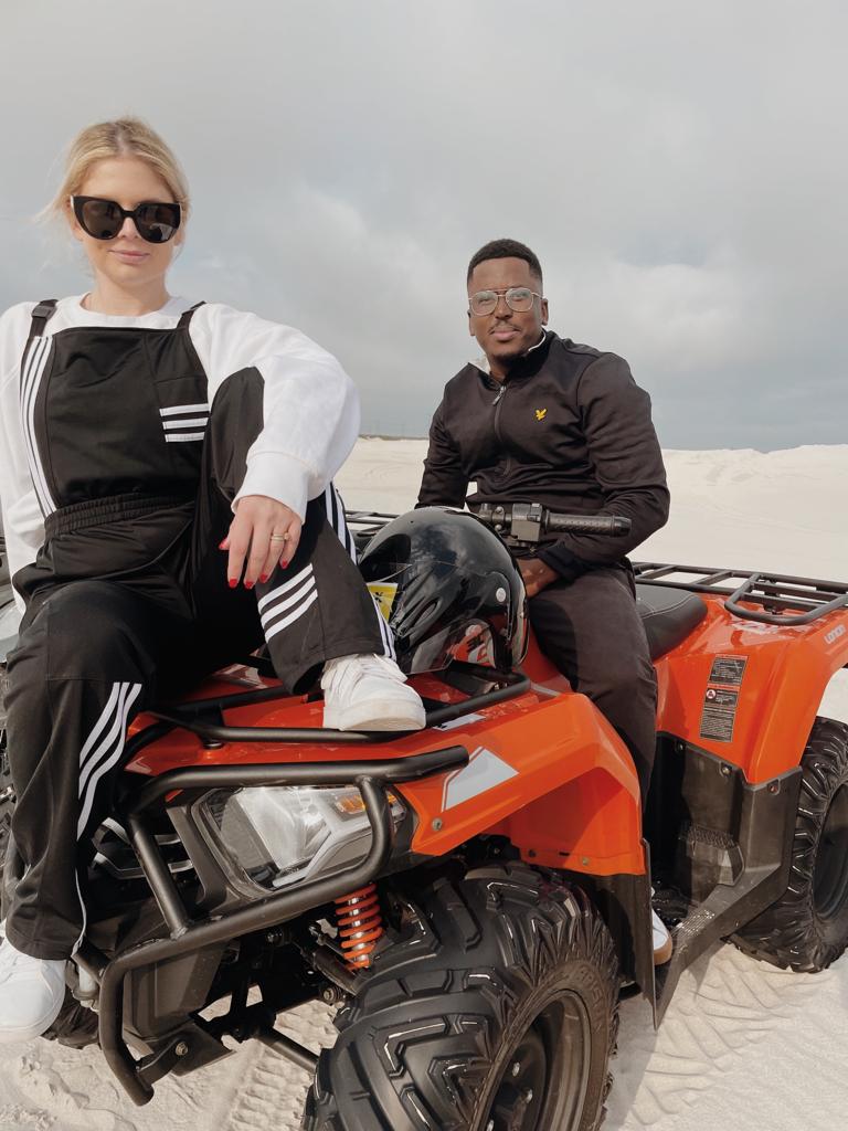 947's tweet photo. There's nothing quite like a long overdue holiday... with all your mates.
To celebrate his 30th, @msizijames & his friends went to Cape Town 🌊 for a #Squadcation of a lifetime.
Count on @FlightCentreRSA to make sure you have an epic holiday.
#BeenThereWithFC #FlightCentreSA https://t.co/IGkGImSa0g