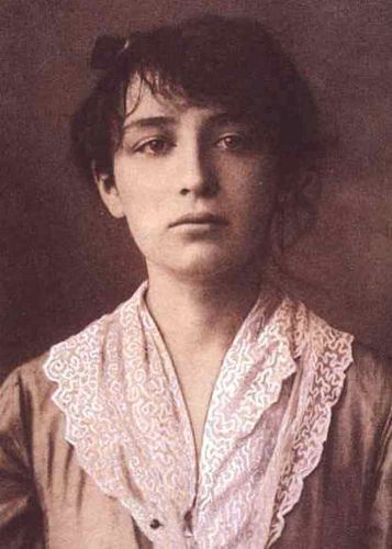 Je viens de faire une conférence sur Camille Claudel avec <a href="/Conferentia_fr/">Conferentia</a>. J'en avais déjà fait une avec d'arts et d'histoire et du coup ça m'a donné un plus d'informations. Camille est quelqu'un qui me touche beaucoup. J'aime beaucoup son oeuvre.