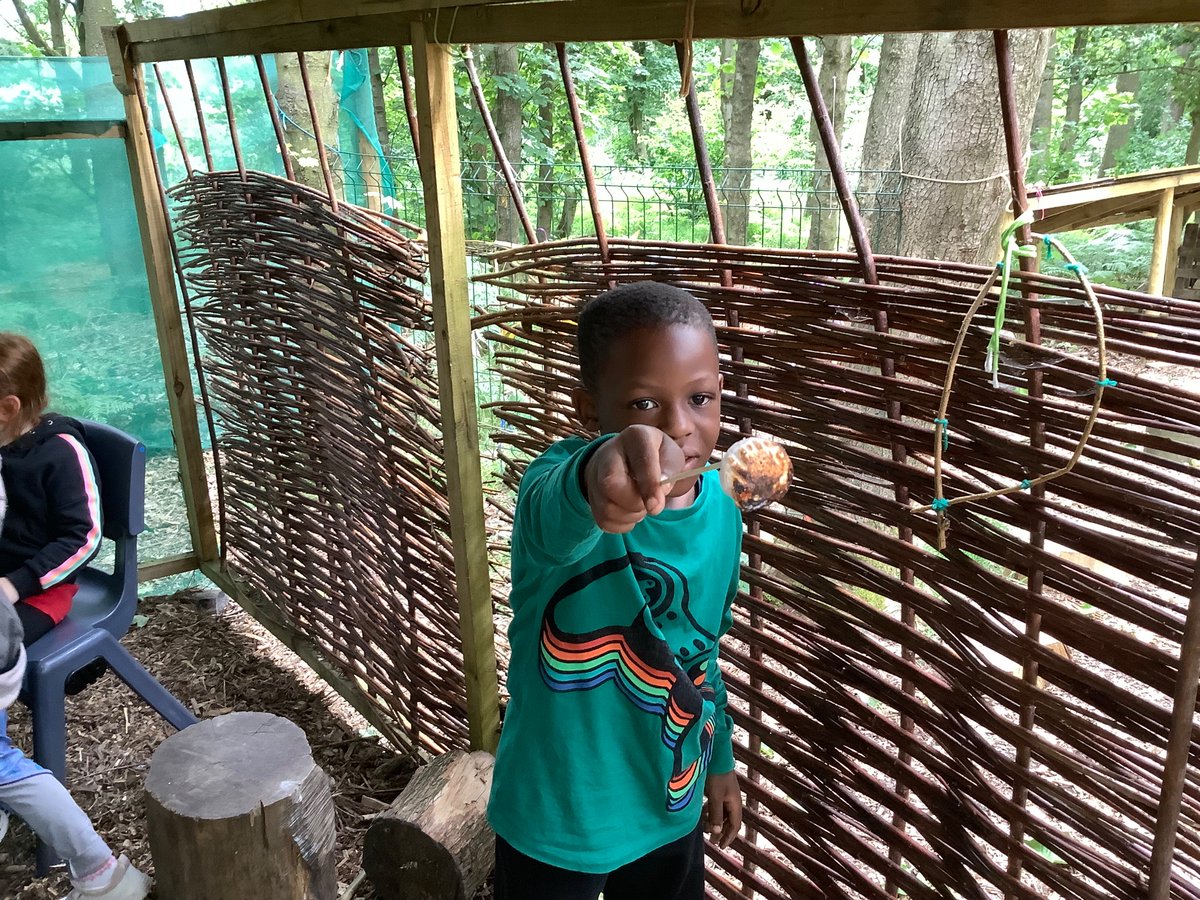 MelthamMoor's tweet photo. Year 1 had a FABULOUS day at @edensforestcic We enjoyed climbing, zip lining, wand making and sβmore eating! Nobody wanted to leave π #MMY1 #MMWorkingWild https://t.co/IdN34uxLmG
