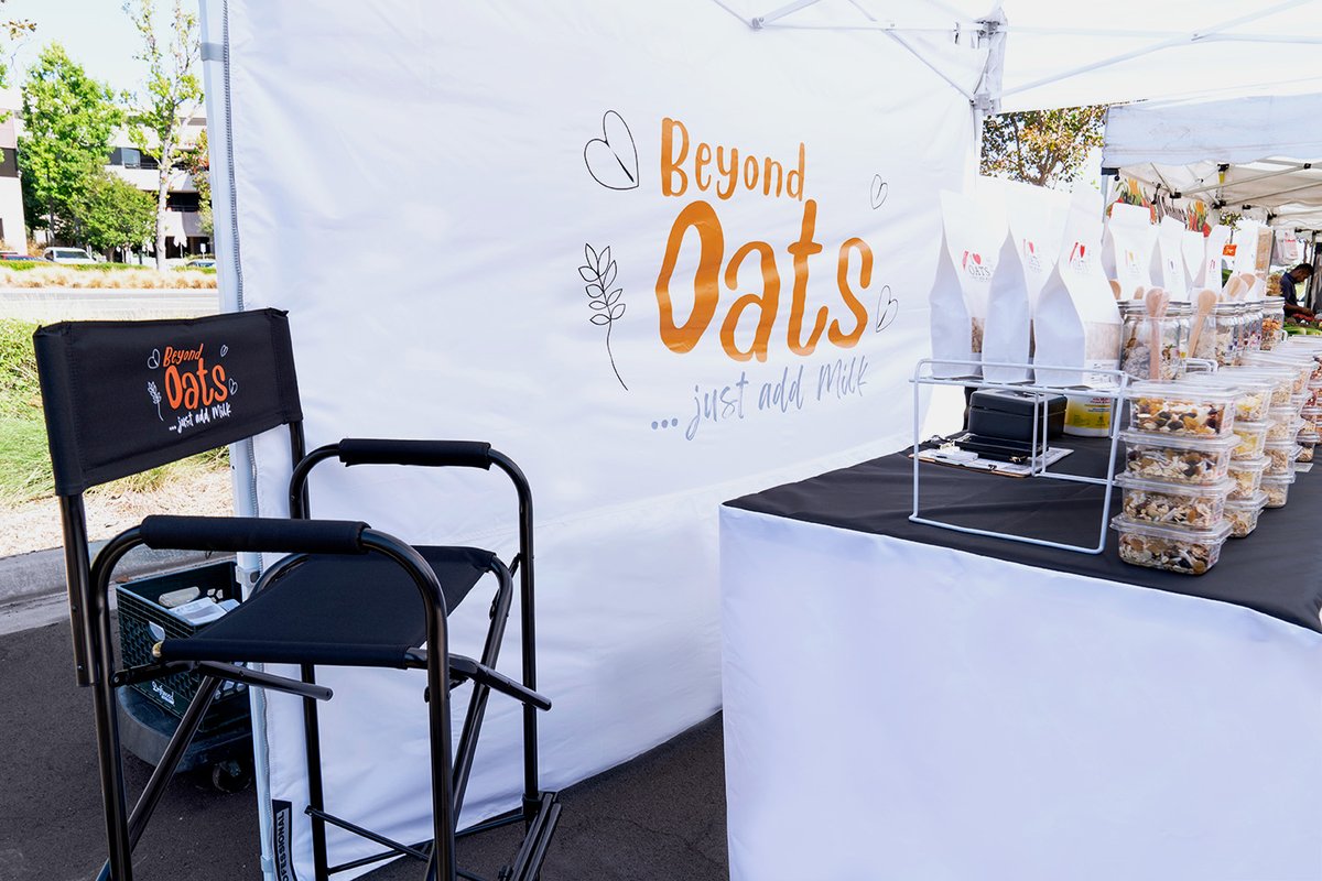 ezupusa's tweet image. Stand out at the next farmers market with a custom setup! 

#ezup #farmersmarket #eventsetup #customcanopy